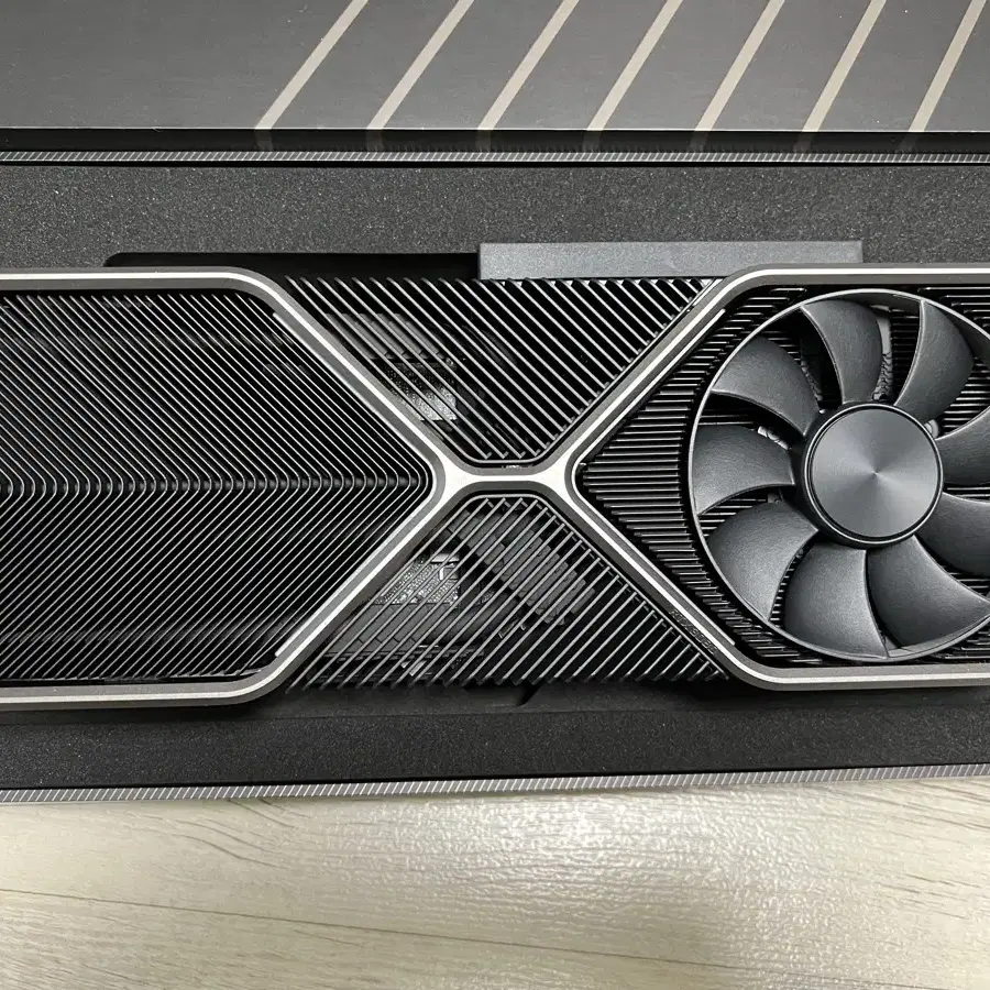 NVIDIA RTX3080FE 판매합니다.