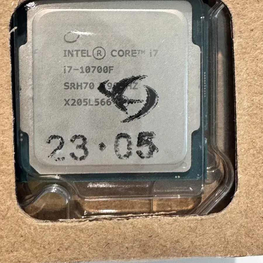 i7-10700f