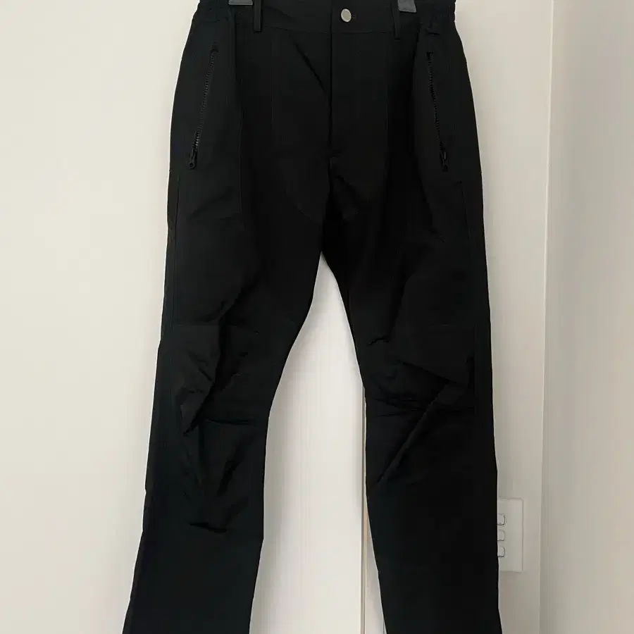 (S) FAR CURVE MIX PANTS_BLACK