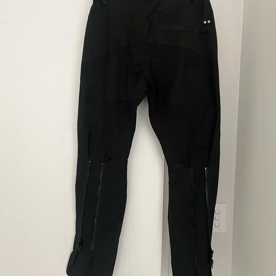 (S) FAR CURVE MIX PANTS_BLACK