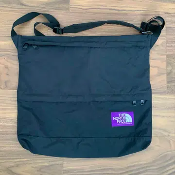 더-노스페이스 퍼플 라벨숄더백