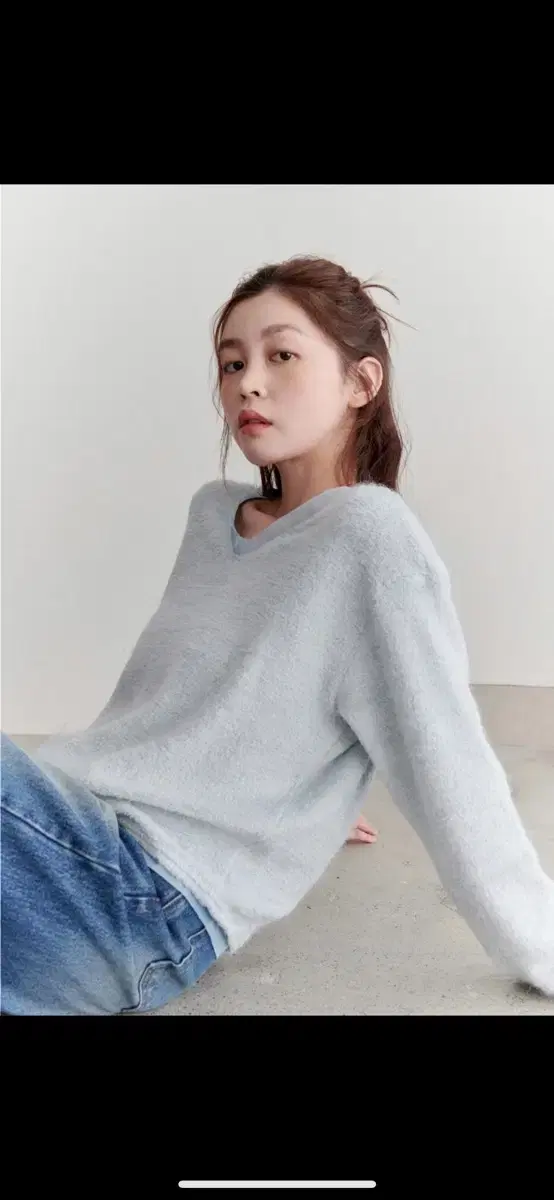 yuje FLUFFY SILK KNIT (새상품)