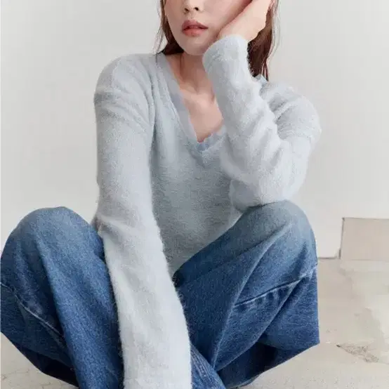 yuje FLUFFY SILK KNIT (새상품)