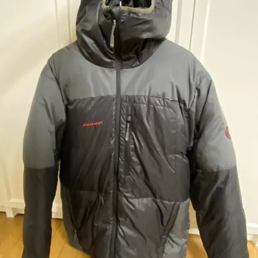 마무트 패딩 mammut M (100-105)