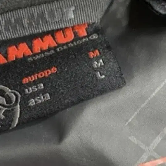 마무트 패딩 mammut M (100-105)