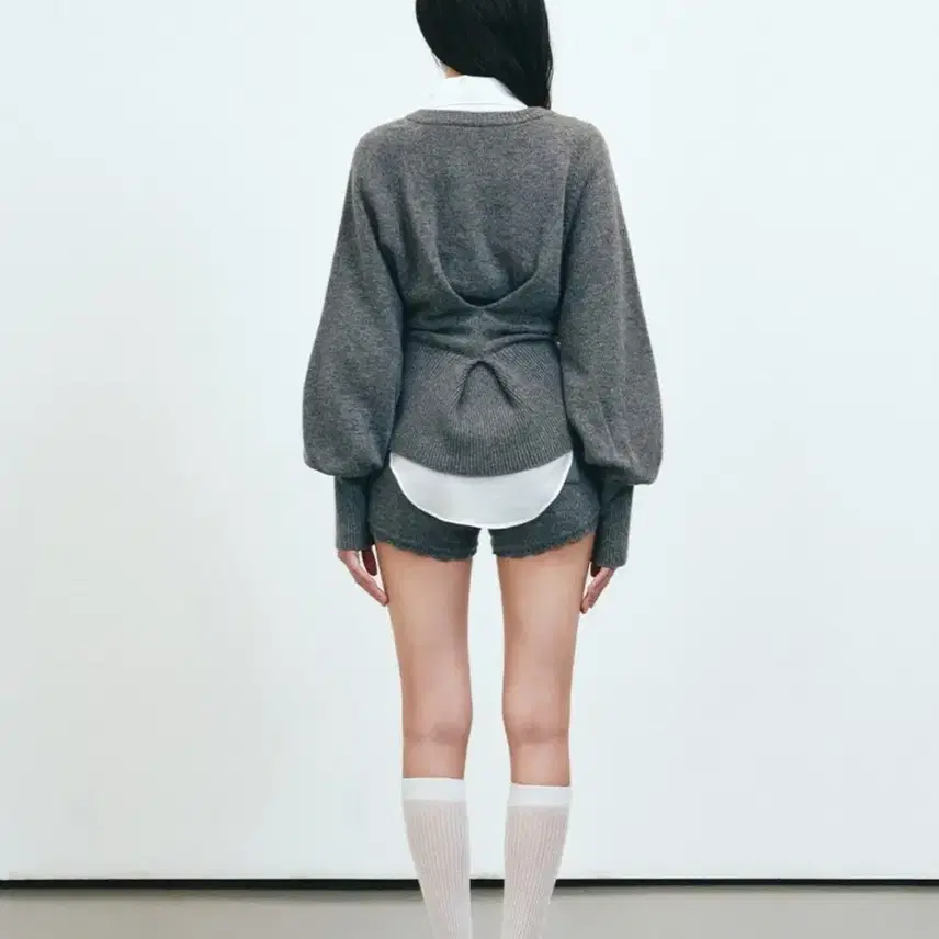 더티스 CASHMERE MINI KNIT SHORTPANTS