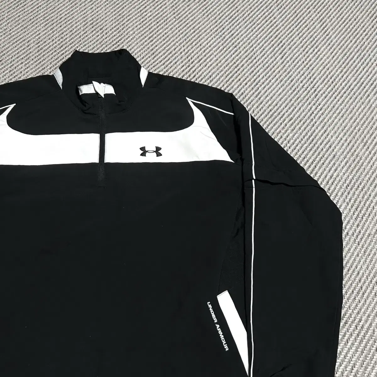 [ M ] Underarmour 언더아머 검/흰 반집업 바람막이 자켓