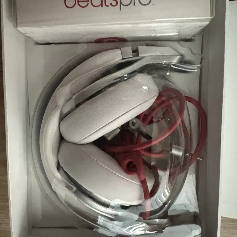 닥터드레 프로(Beats by Dr.Dre Pro) 헤드폰 팝니다.