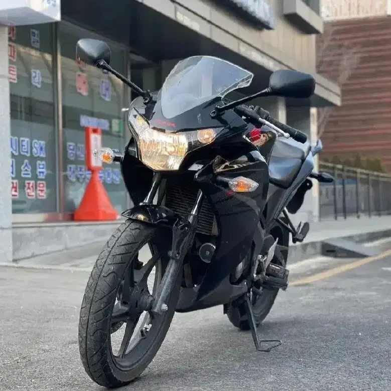 cbr125 17년식 1만키로