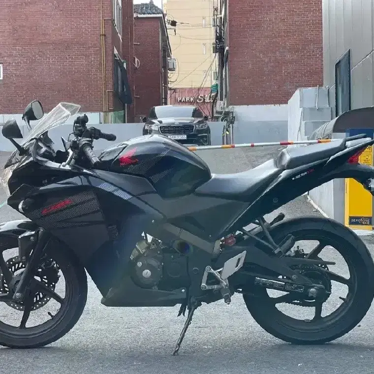 cbr125 17년식 1만키로