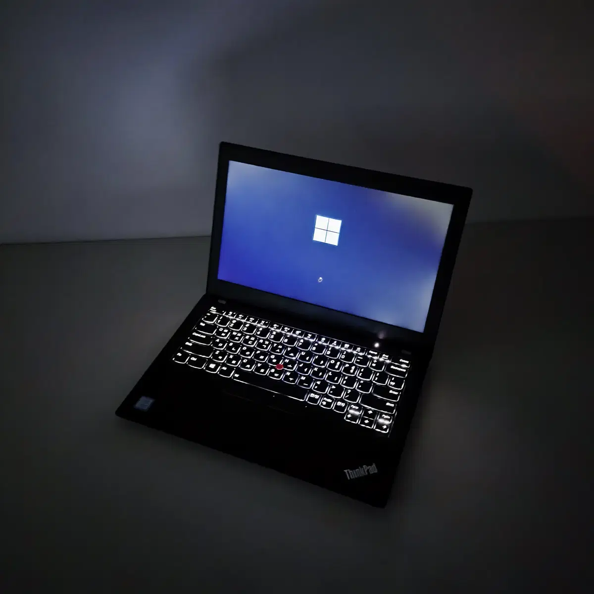 Lenovo ThinkPad X280 중고노트북 휴대 매장용