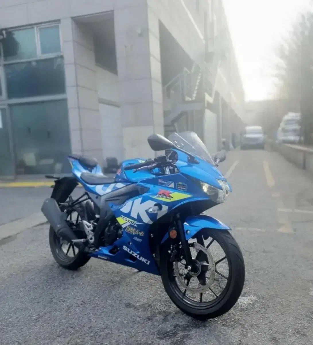 GSX-R 20년식 짧은키로수 순정차량