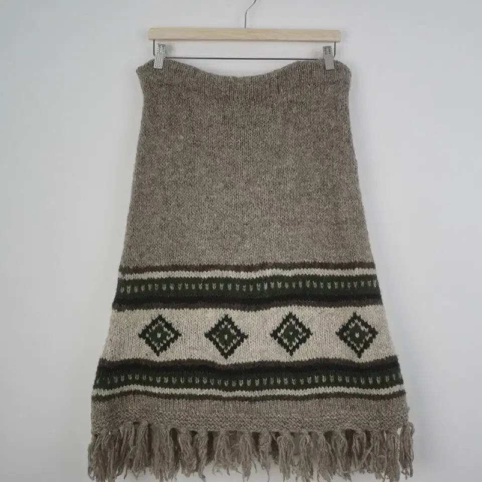 nirvana label knit skirt (Free)