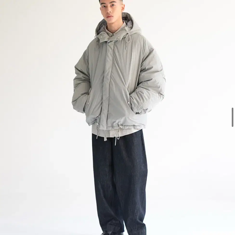 비슬로우 OVERSIZED HOOD SHORT DOWN PARKA