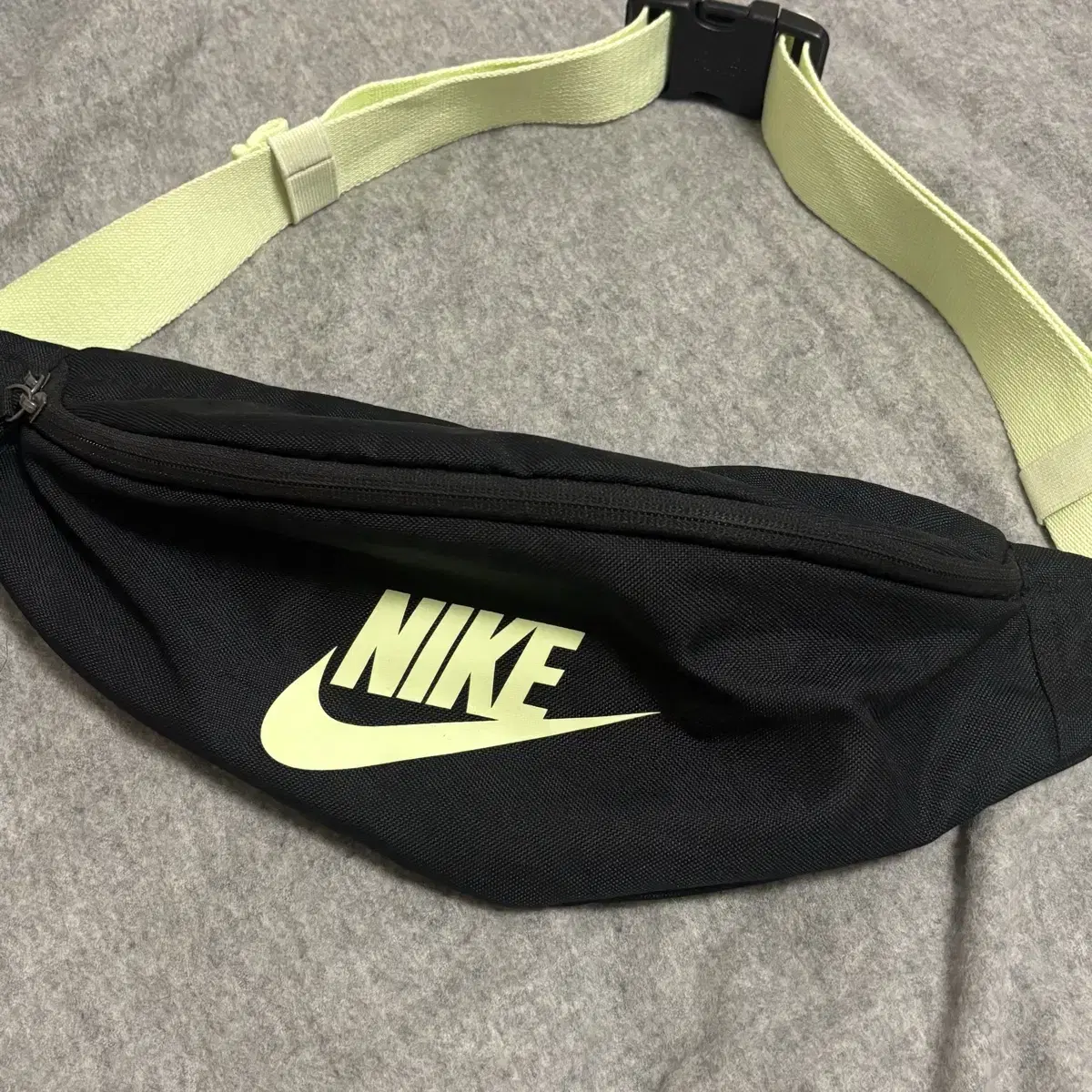 NIKE 나이키 가방 힙색