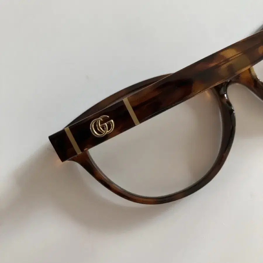 GUCCI Eyewear