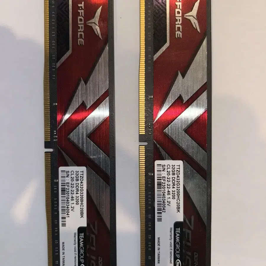 DDR4 3200Mhz 32GB CL20 팀그룹 T Force ZEUS