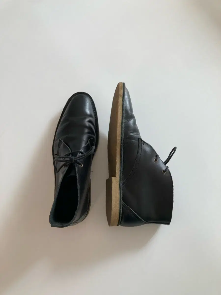 Lands End Leather Chukka boots Black