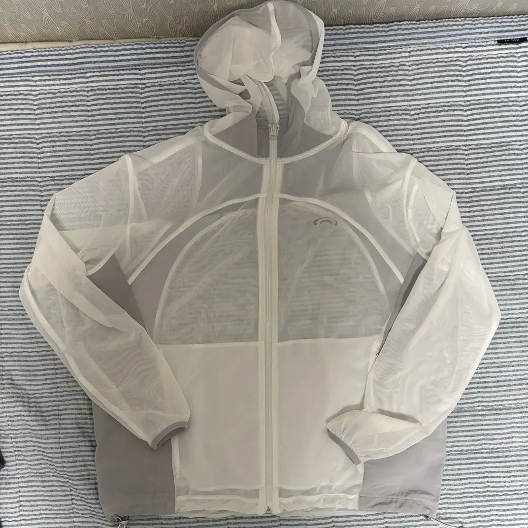 아트오브필드 MESH HOOD ZIP-UP 사이즈 1 바람막이 후드집업