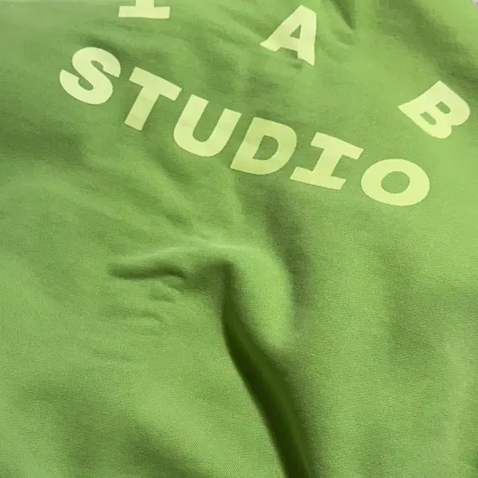 IAB STUDIO 후드티