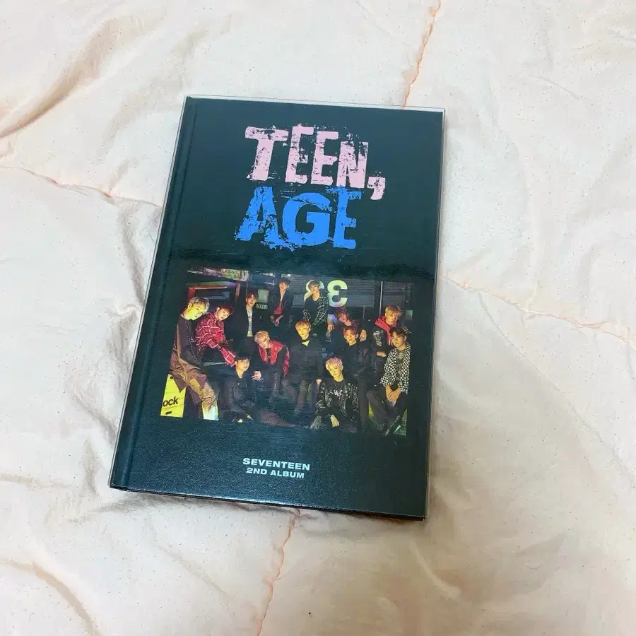 세븐틴 Teen,age 앨범 로세버전 양도합니다.