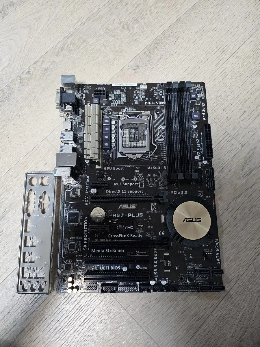 ASUS H97-PLUS 메인보드( LGA 1150 인텔 하스웰)