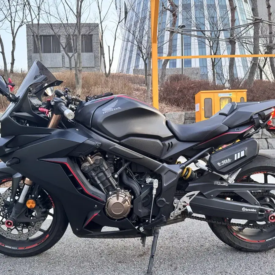 20년식 cbr650r 익실MK2 퀵싶 판매합니다