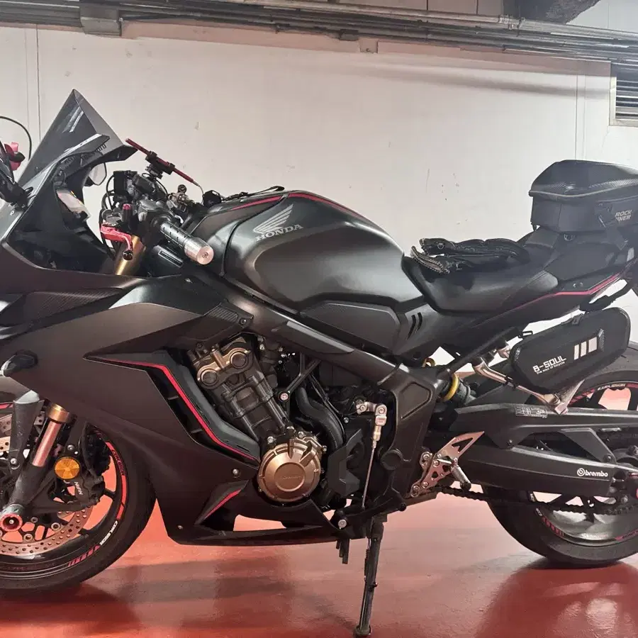 20년식 cbr650r 익실MK2 퀵싶 판매합니다