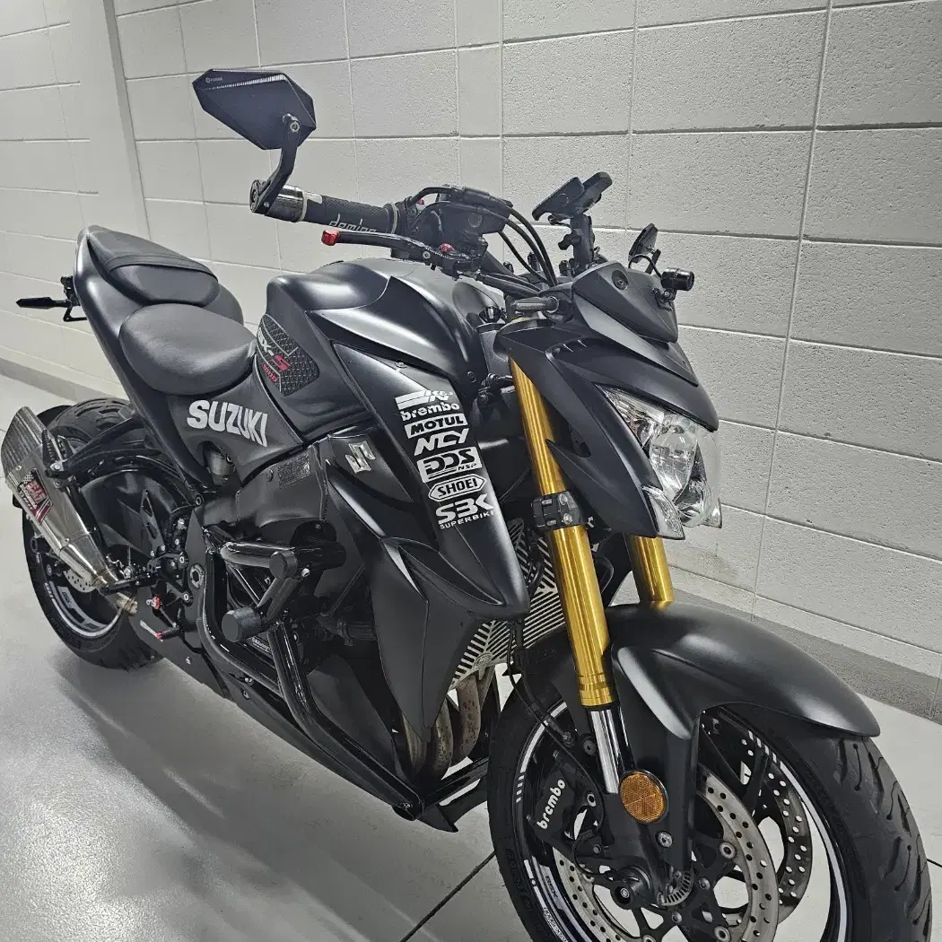 2018년식 관리잘한 GSX-S1000 판매합니다 .