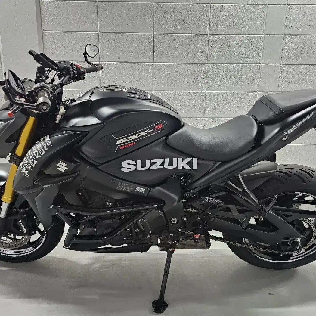 2018년식 관리잘한 GSX-S1000 판매합니다 .