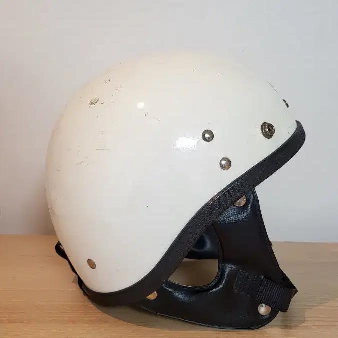 1960,s Buco helmet 두 점