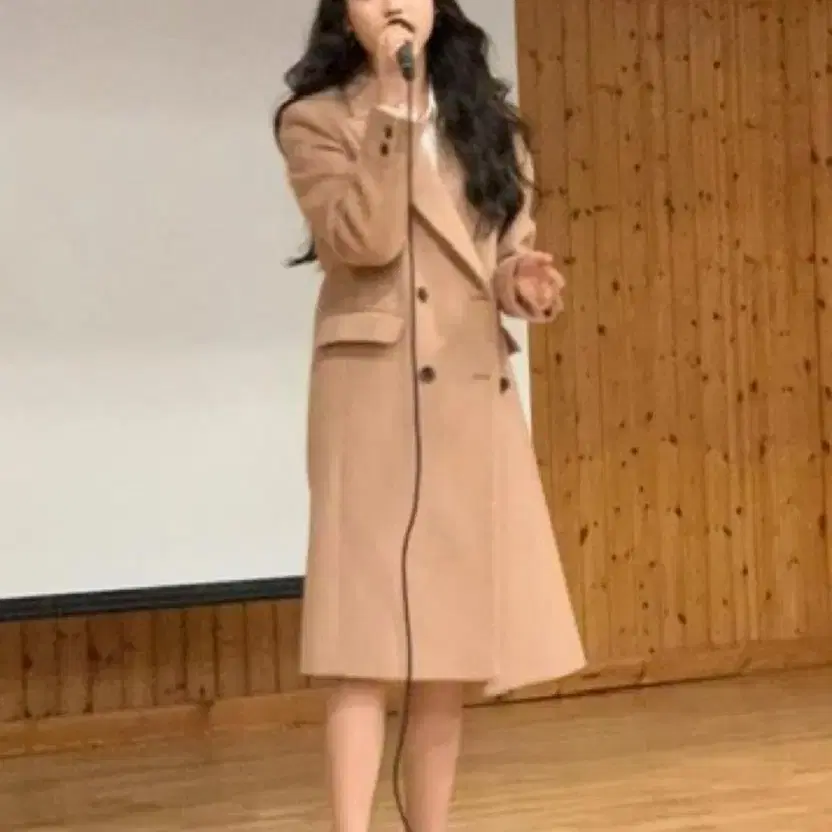 아이유 코트