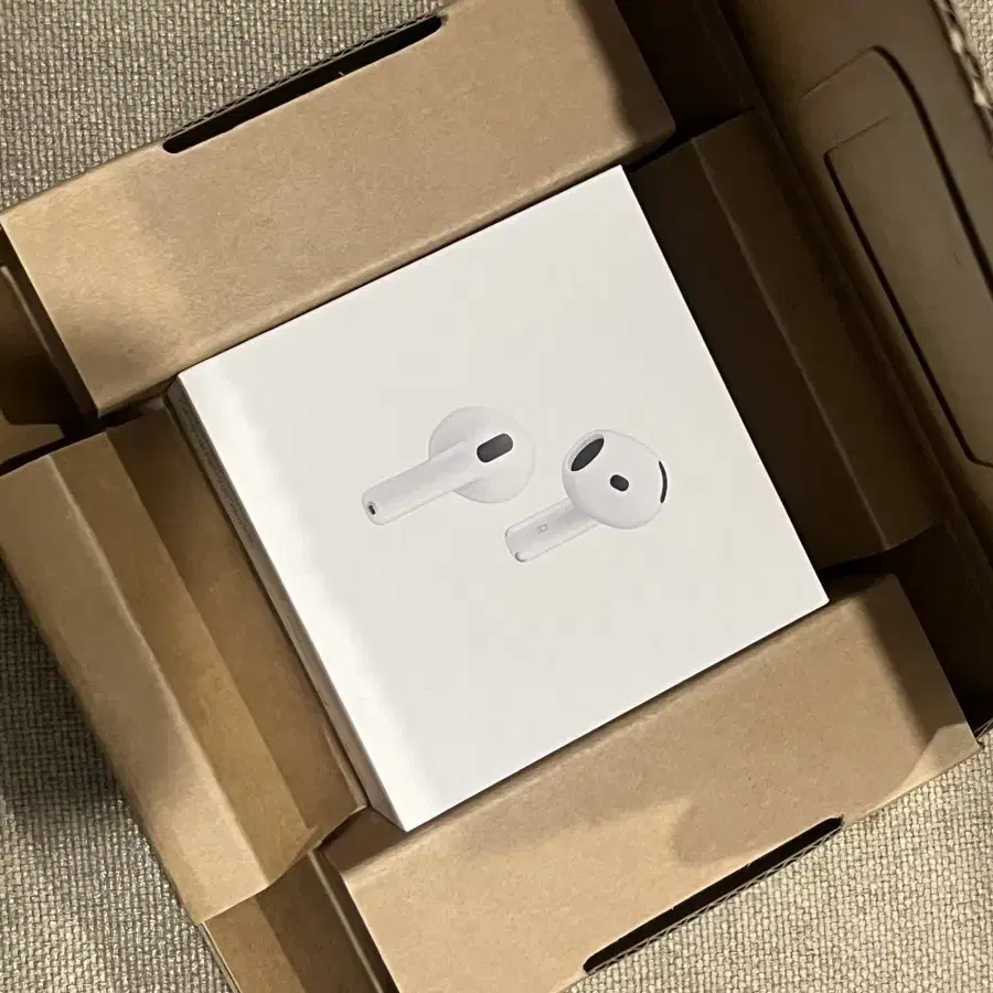 AirPods 4 액티브 노이즈 캔슬링 모델