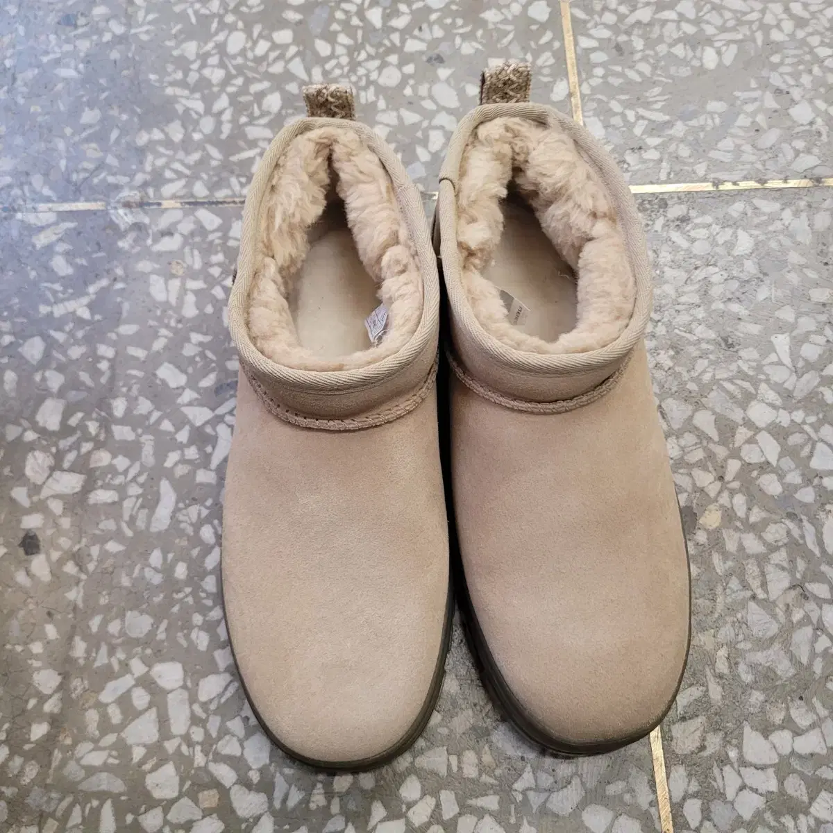 [250 size] UGG 어그 클래식 울트라 미니