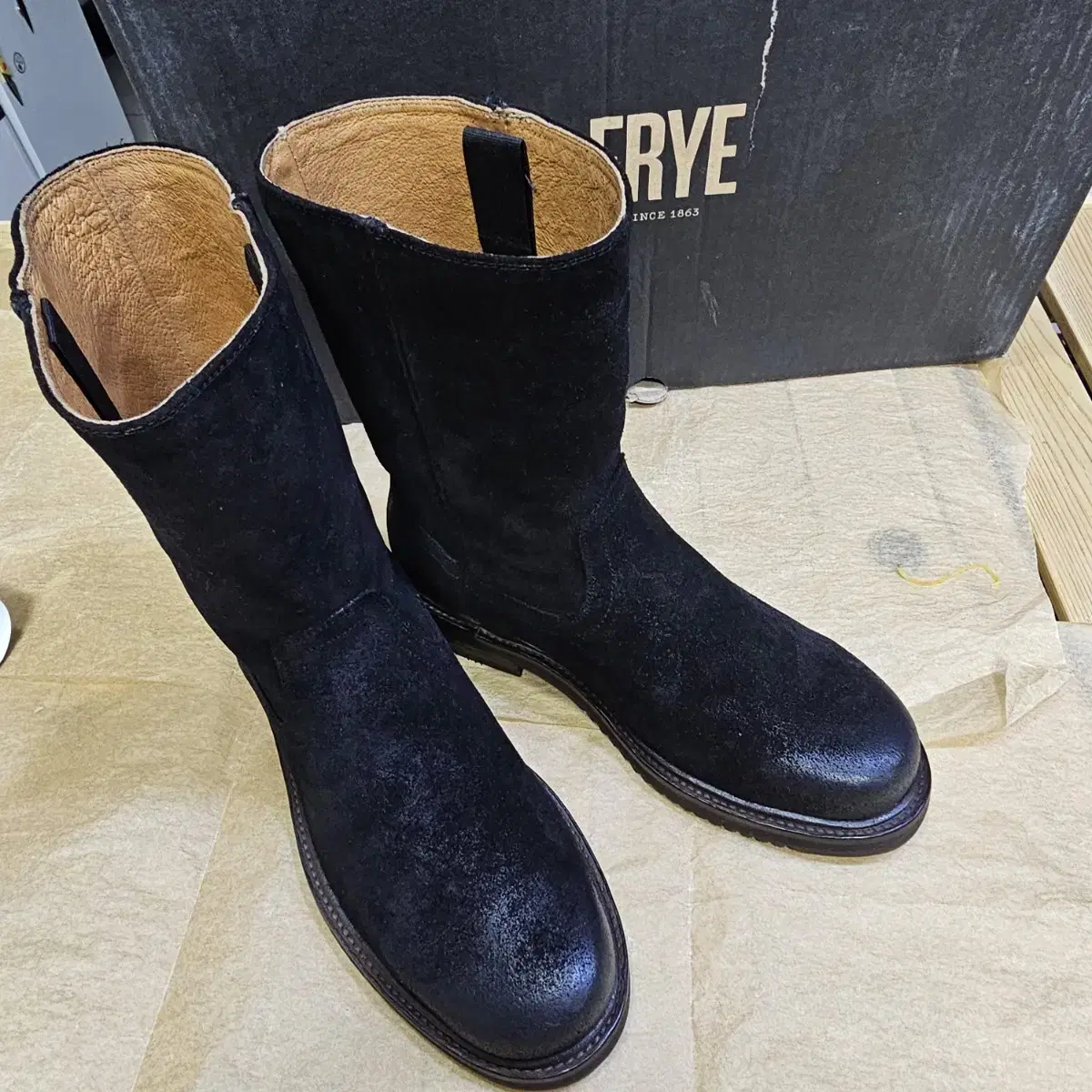 FRYE 스웨이드 부츠 US 7.5M