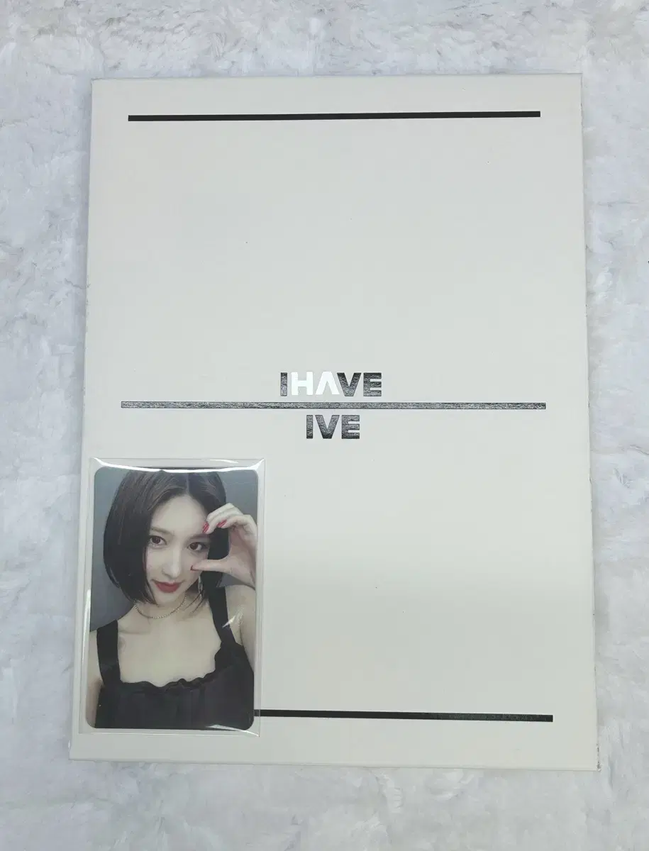 I've I AM 아이엠 개봉앨범 + Jewel Ver. 가을 포토카드