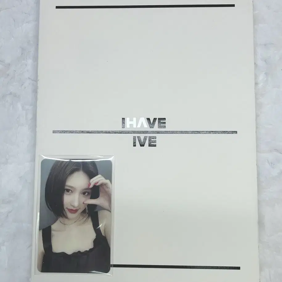 I've I AM 아이엠 개봉앨범 + Jewel Ver. 가을 포토카드