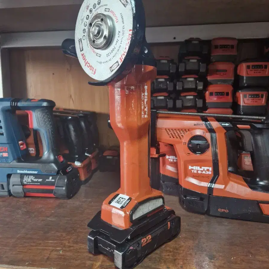 [HILTI]힐티속도조절충전그라인더AG4S22 4세대뉴런 본체만1번