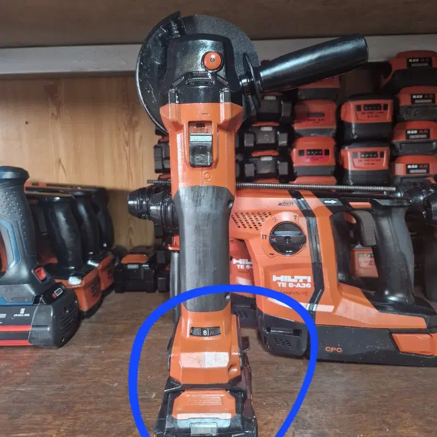 [HILTI]힐티속도조절충전그라인더AG4S22 4세대뉴런 본체만1번