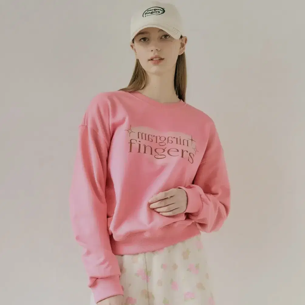 마가린핑거스 맨투맨 HEART BLUSH SWEAT SHIRT