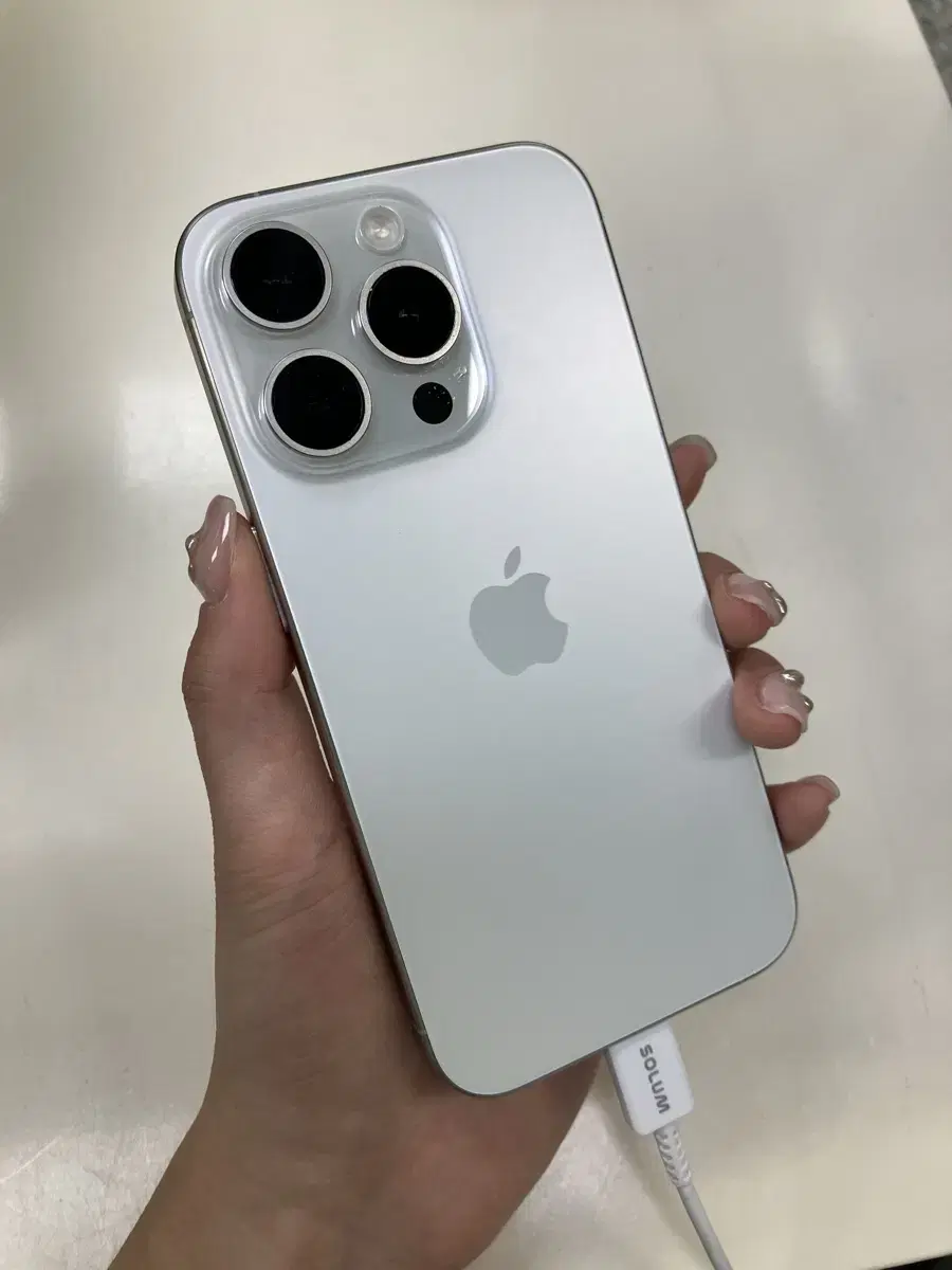 아이폰15pro 256gb 화이트티타늄