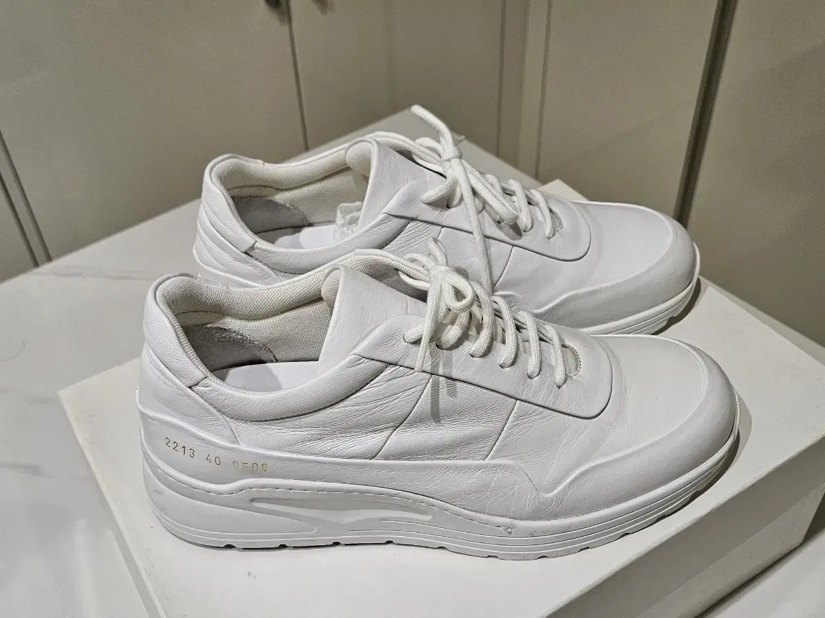 Commonproject Cross Trainer Sneakers