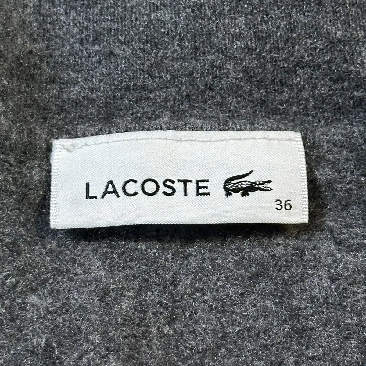 [여성 36] 라코스테 LACOSTE 케이블 오픈카라 니트 차콜