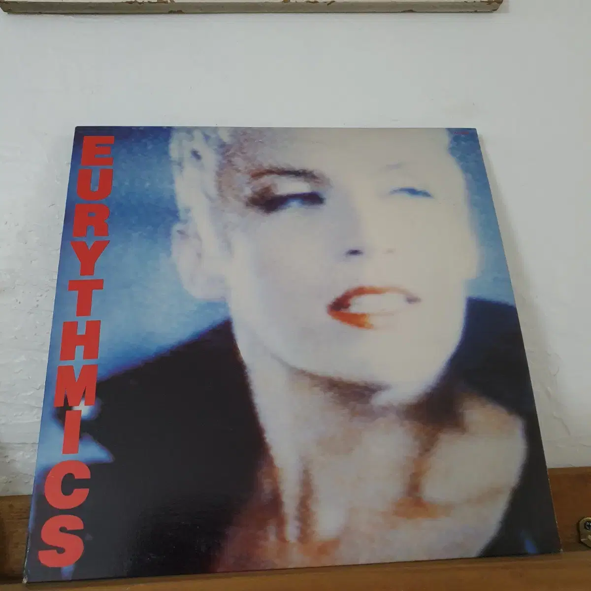 유리스믹스 EURYTHMICS LP  1985  미국원반