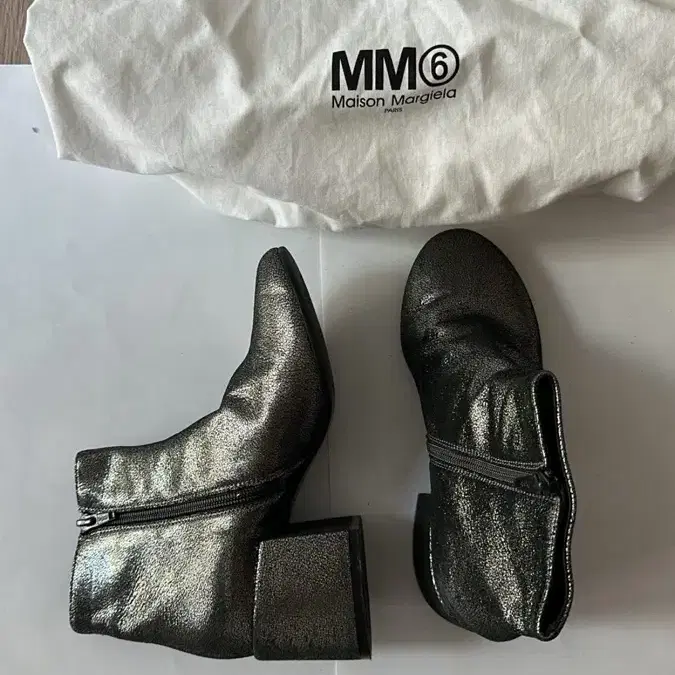 MM6 Deep Silver HEELS / MM6 실버 힐