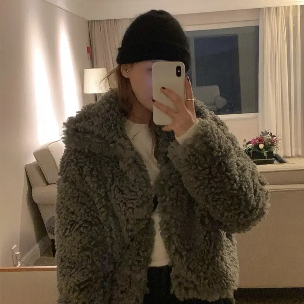 (새상품) 니어웨어 pup fur jacket 퍼자켓 퍼코트 그레이