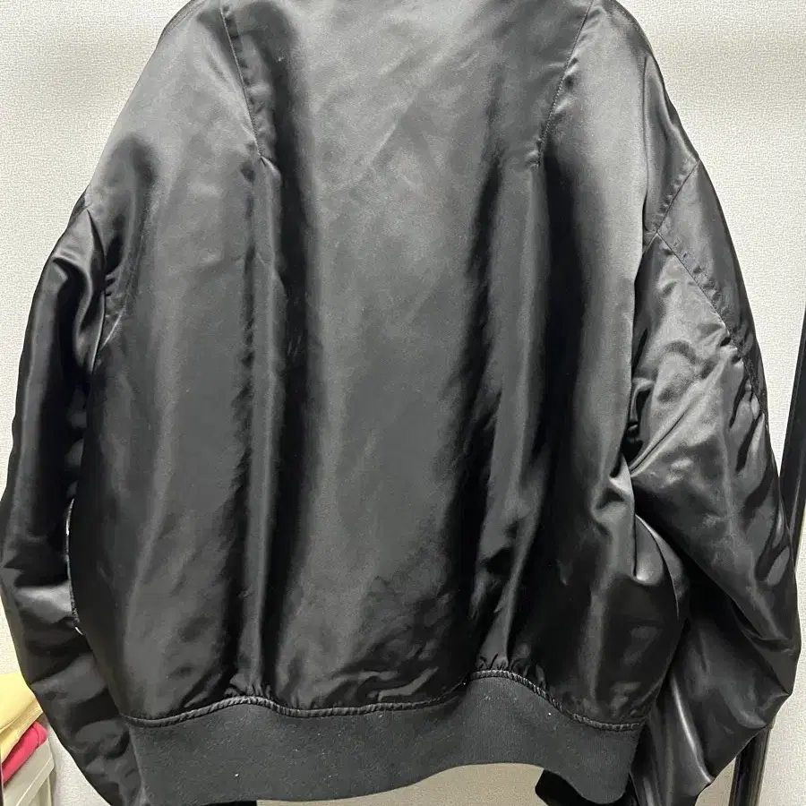 크러쉬어게인 Black Rose Bomber Jacket