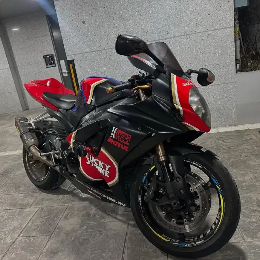 스즈키 gsx r1000 07년식 쌍발 풀배기