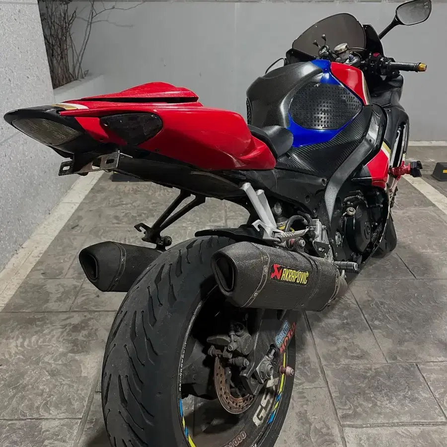 스즈키 gsx r1000 07년식 쌍발 풀배기