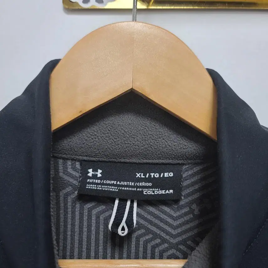 [underarmour] 여성 cold gear 트레이닝 집업 XL